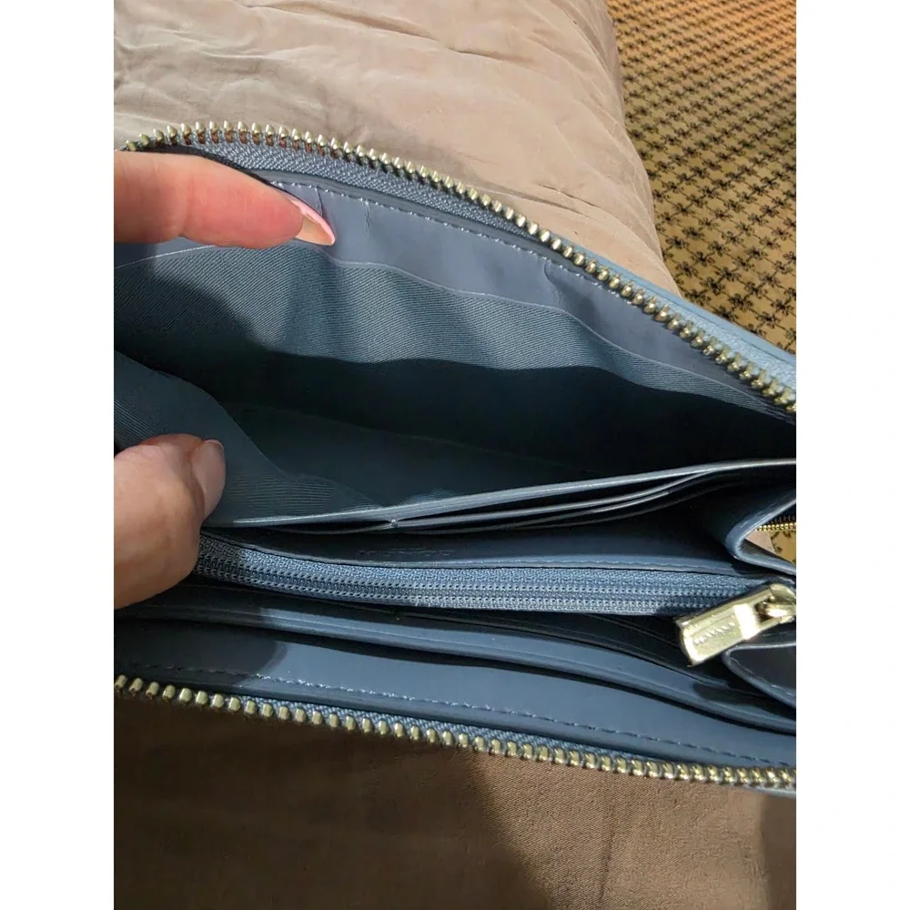 Coach Signature Canvas Accordion Zip Wallet Khaki Light Blue Leather Trim